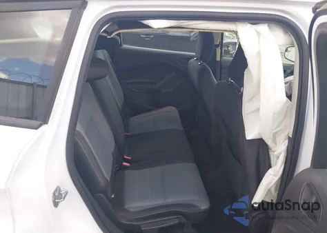 2019 Ford Escape S z USA, uszkodzony, nr VIN 1FMCU0F75KUB45810